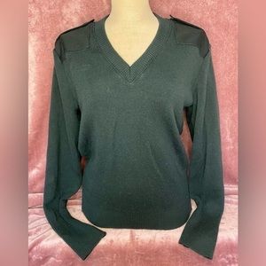 Canadian‎ wool commando V-neck sweater
